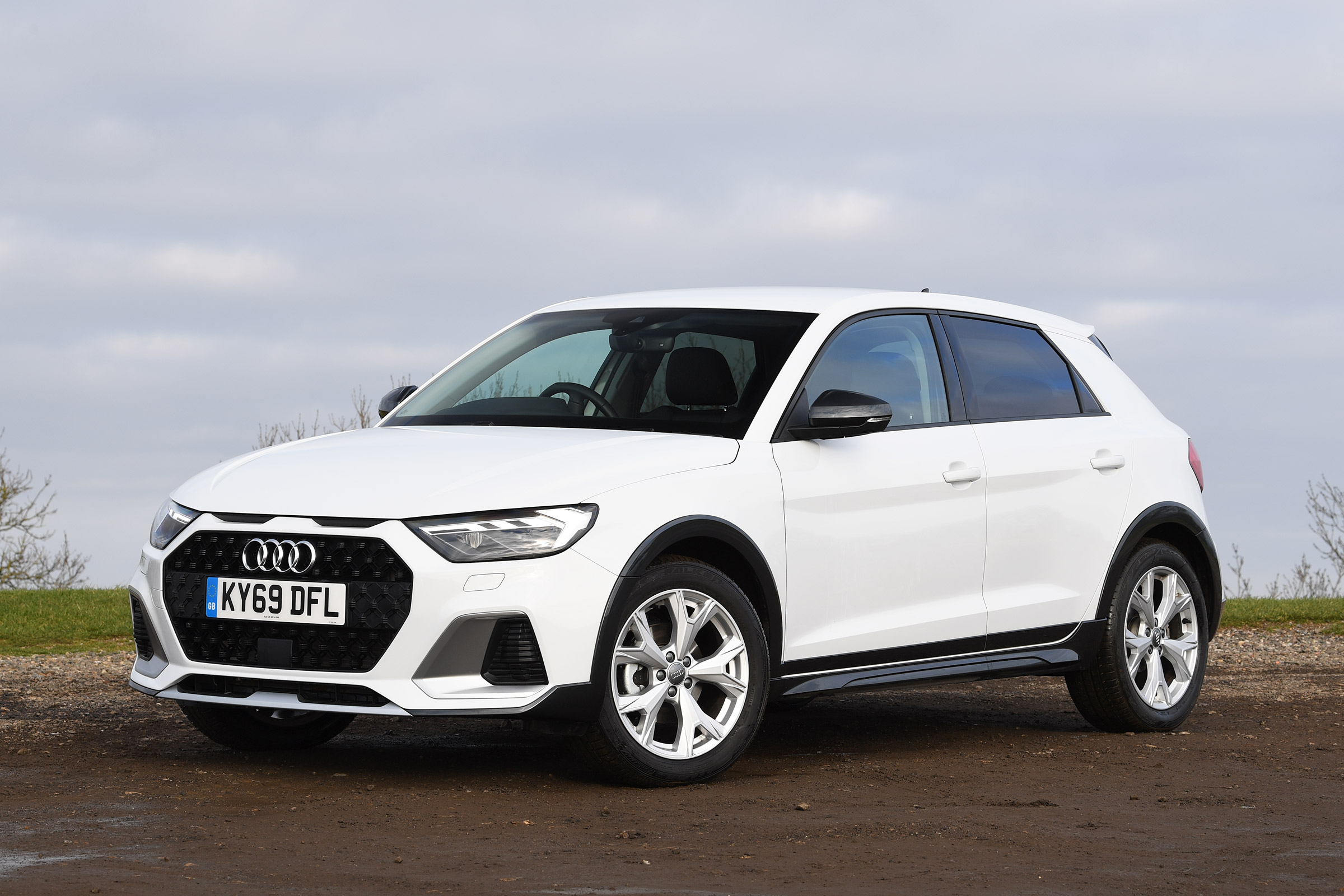 Audi A1 Citycarver - front static