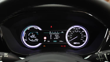 Kia Niro PHEV - dials