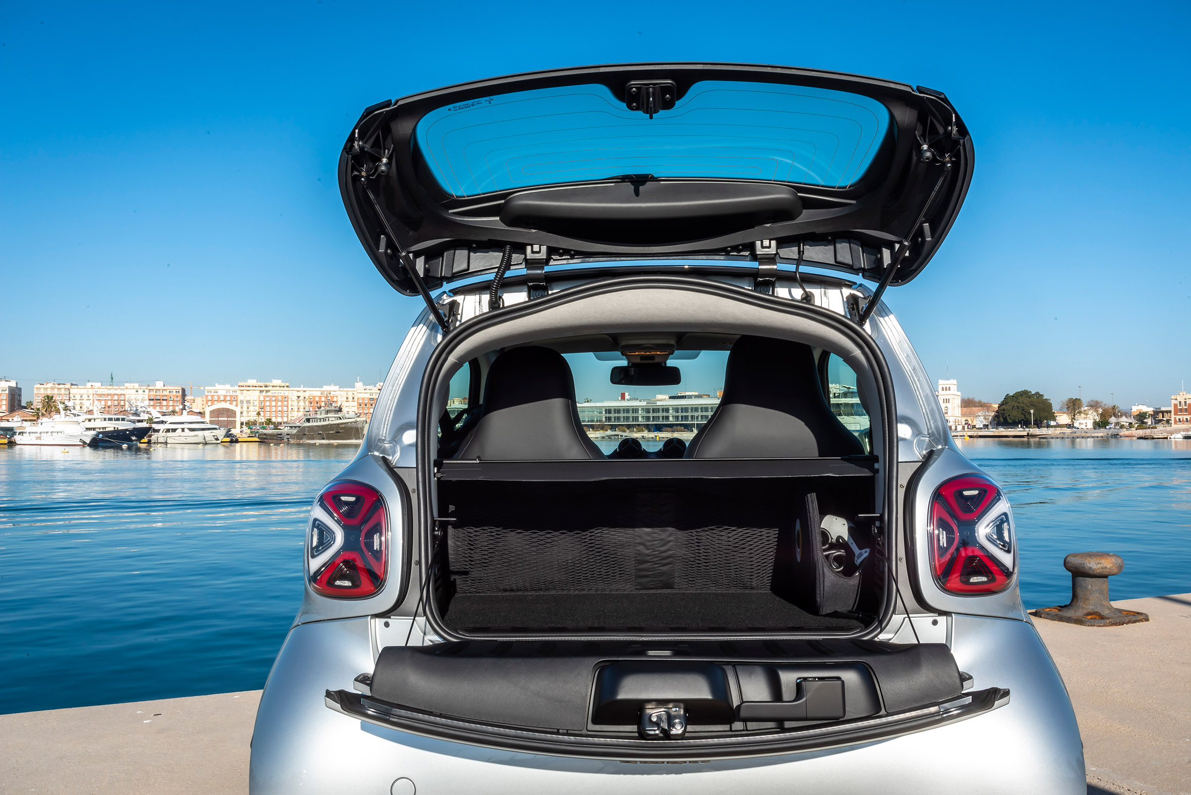 Smart EQ ForTwo - boot open