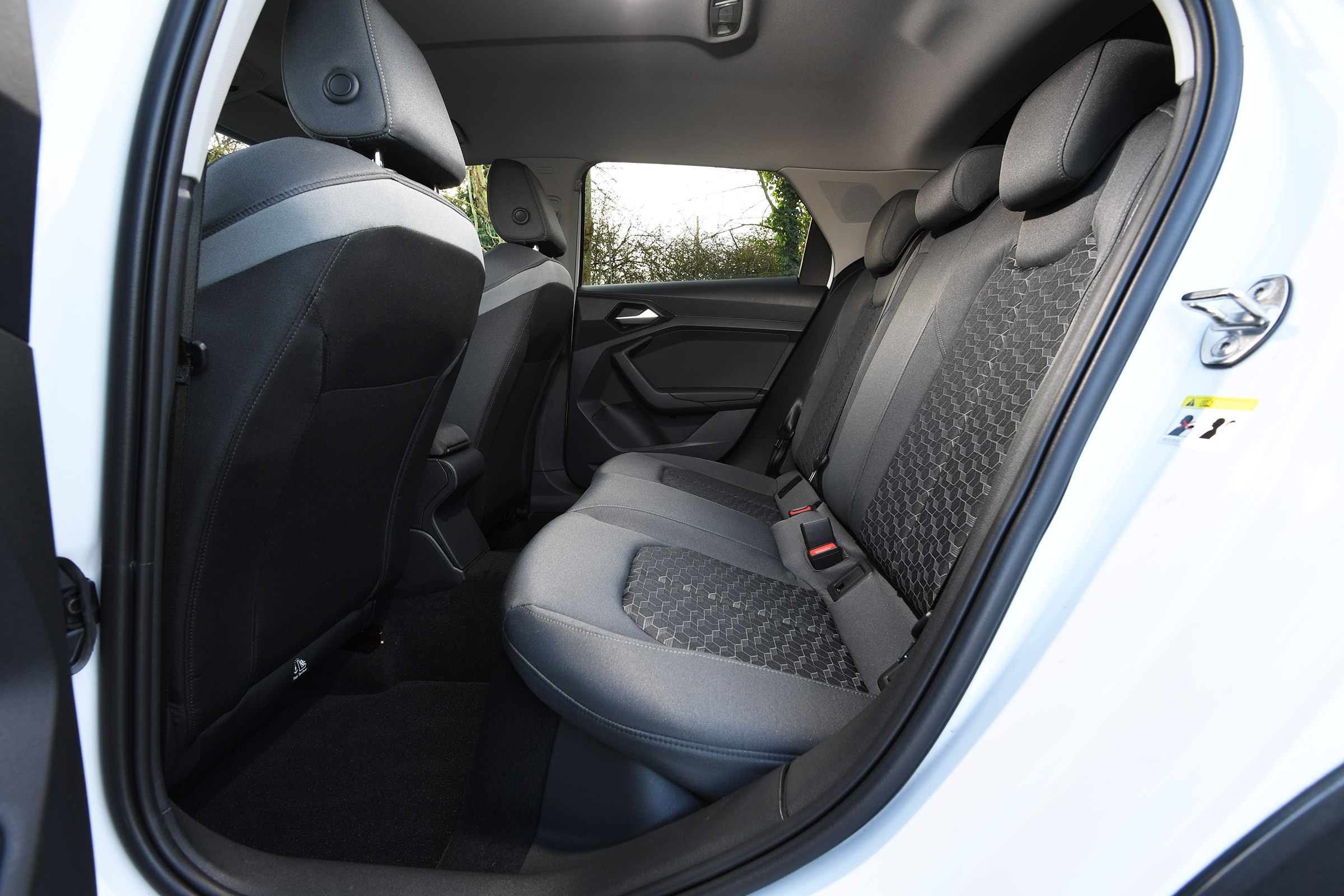 Audi A1 Citycarver - rear seats