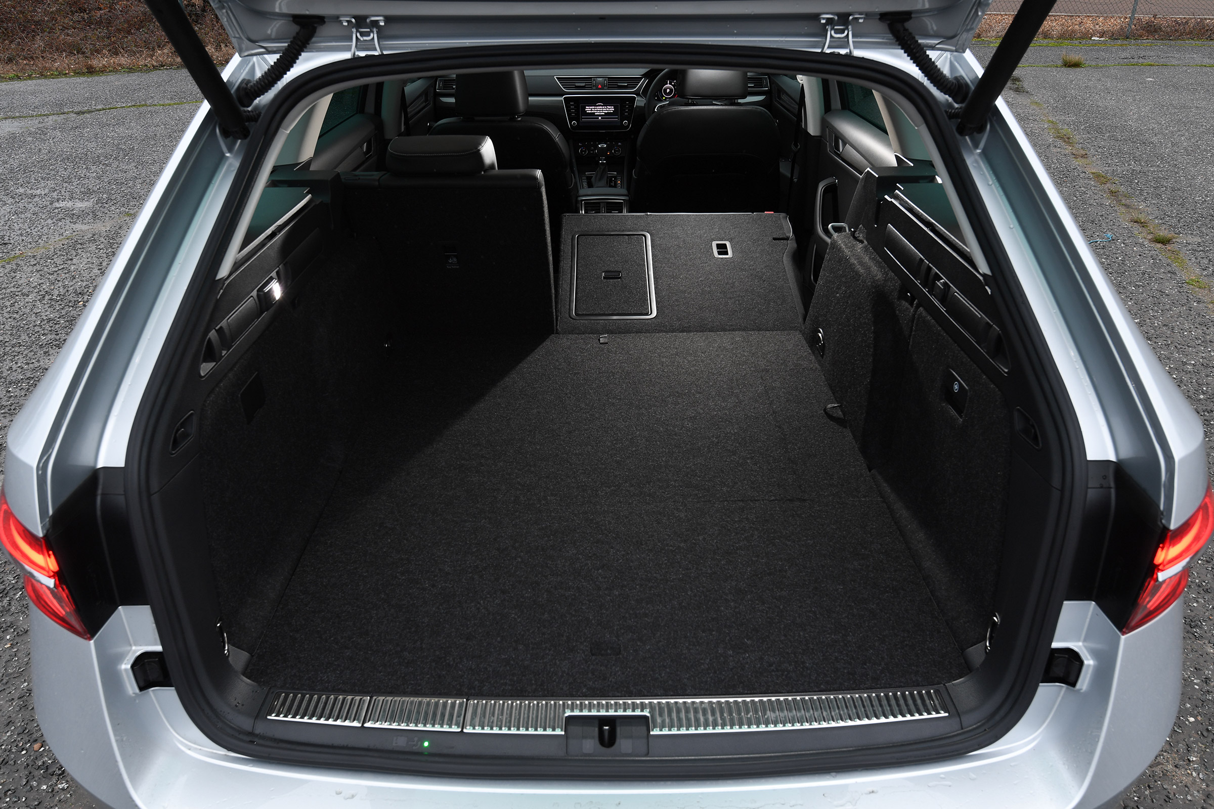 Skoda Superb iV Estate - boot