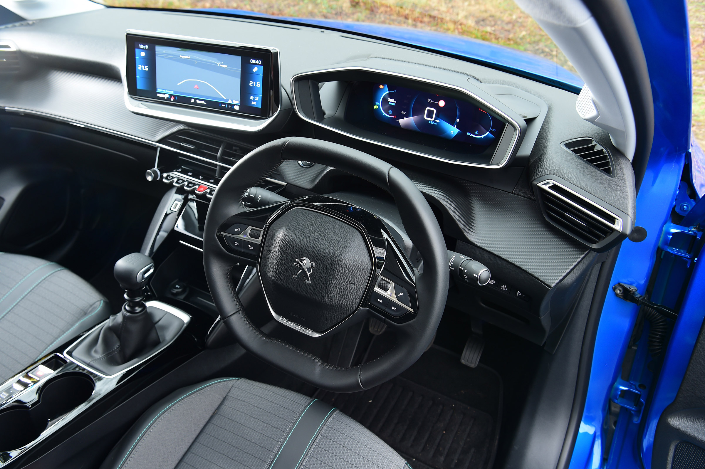 Peugeot 208 - cabin