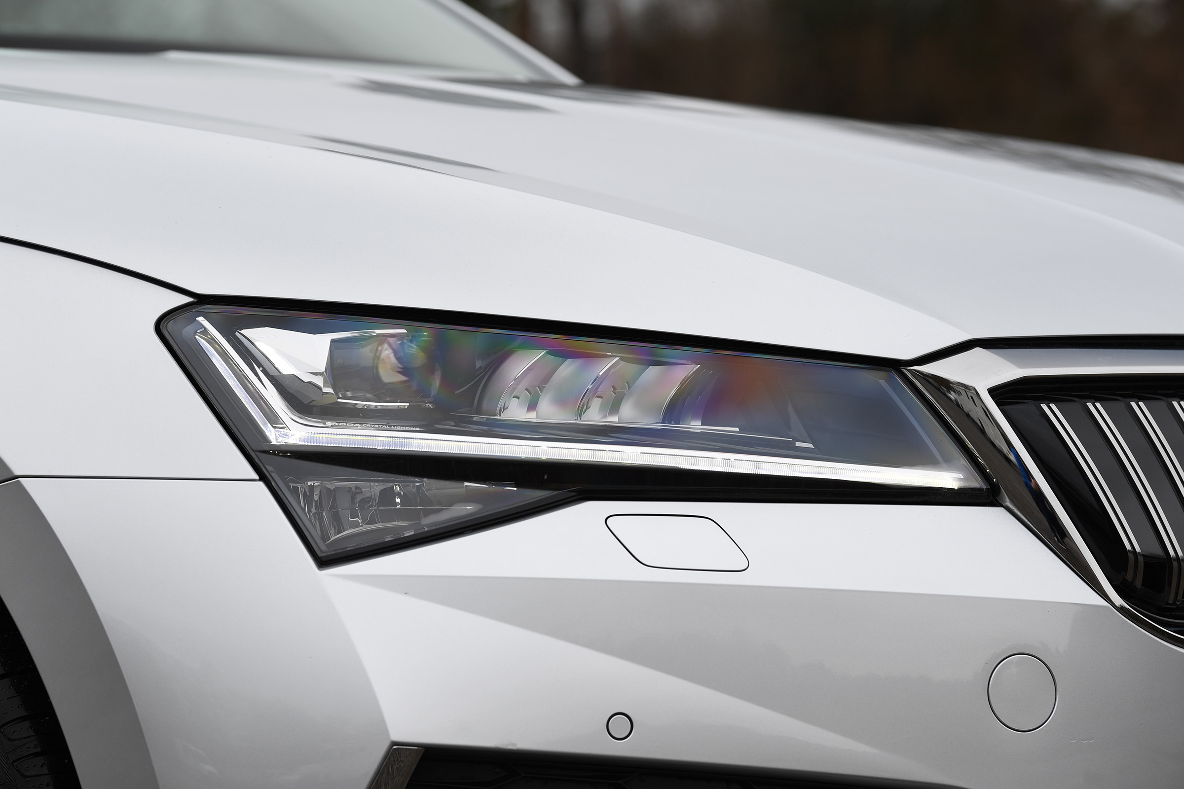 Skoda Superb iV Estate - front light