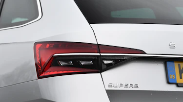 Skoda Superb iV Estate - rear light
