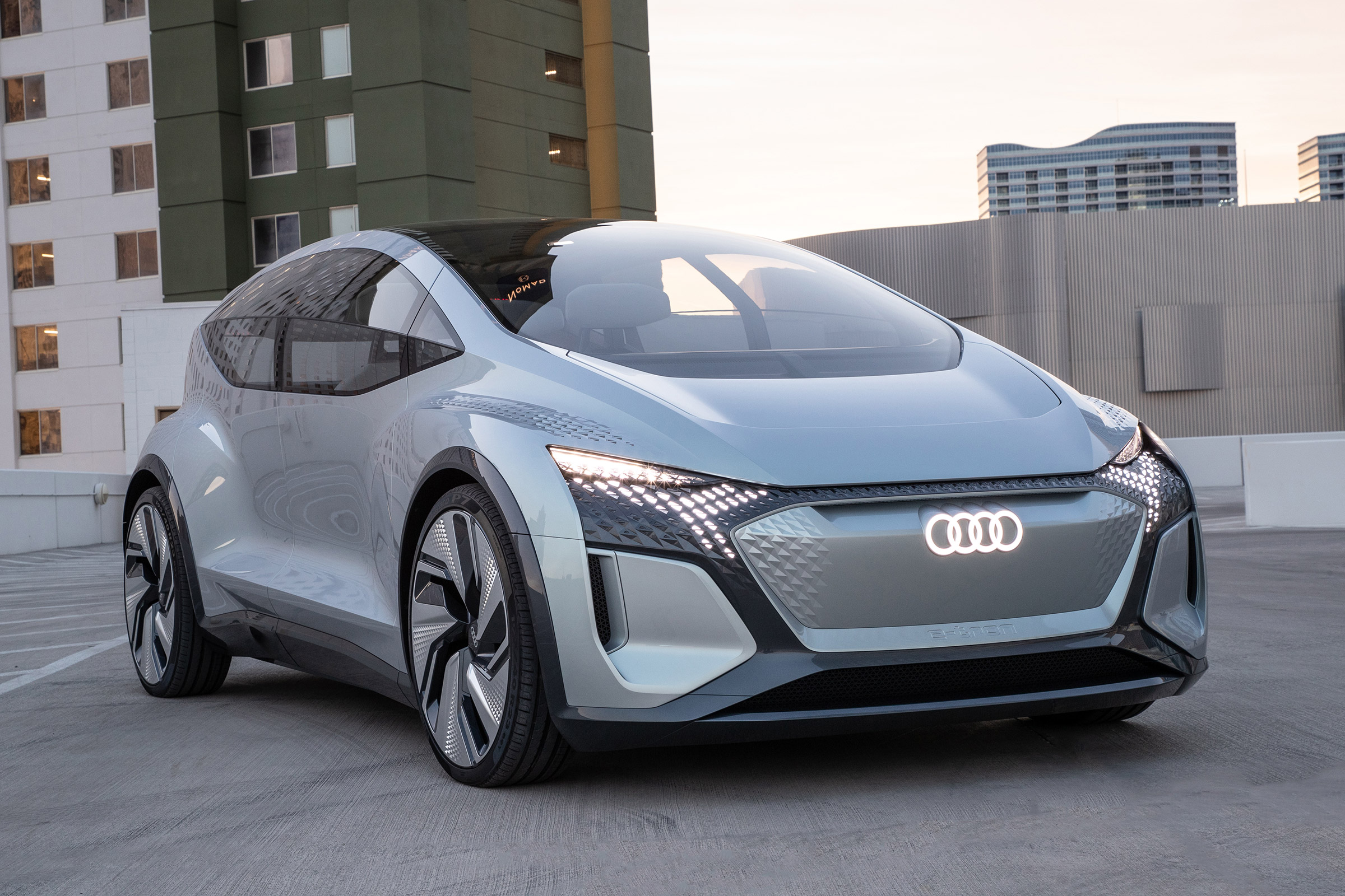 Audi AI:ME concept - front 