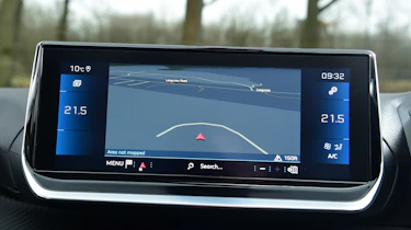 Peugeot 208 - sat-nav