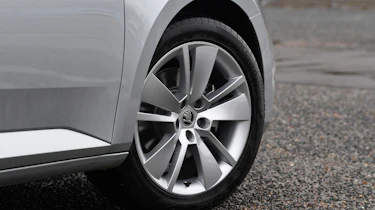 Skoda Superb iV Estate - wheel