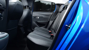 Peugeot 208 - rear seats