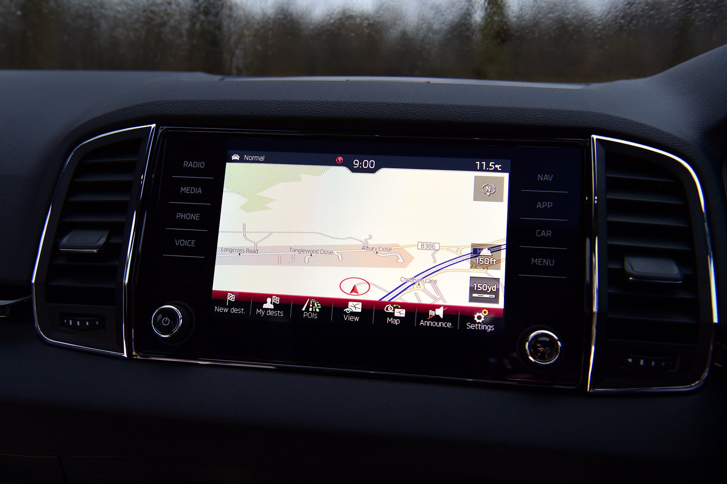 Skoda Karoq - sat-nav