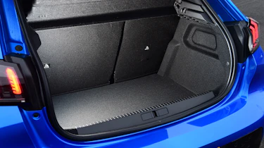 Peugeot 208 - boot