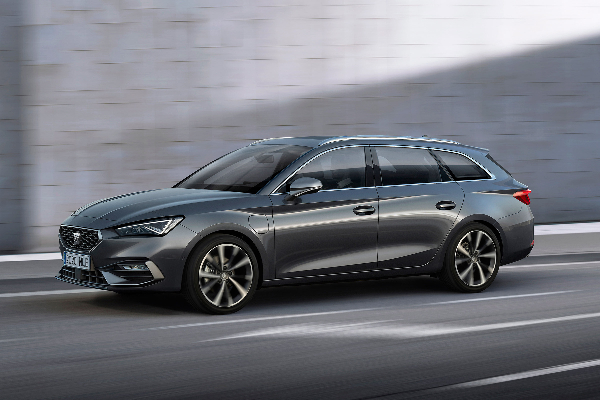 SEAT Leon Estate - front