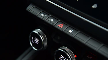 Renault Clio - buttons