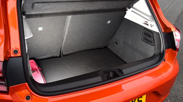 Renault Clio - boot