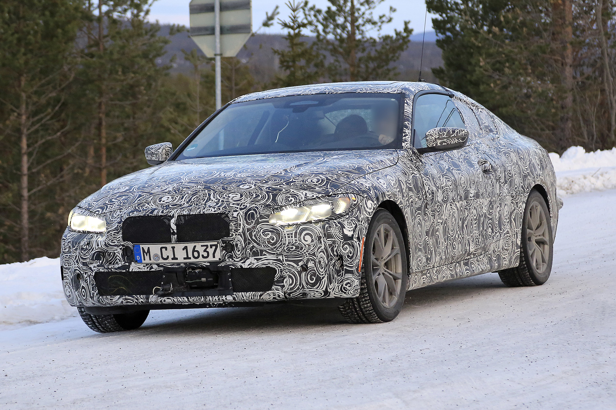 BMW 4 Series - spyshot 1