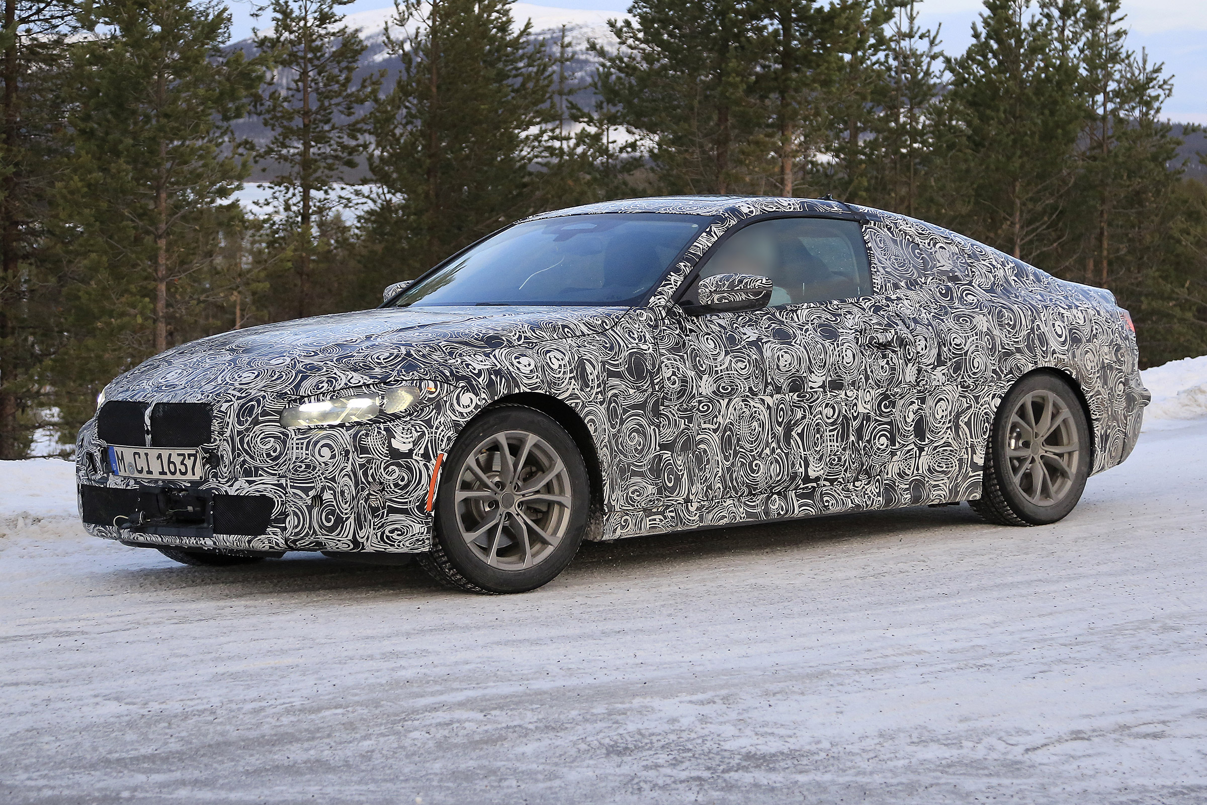 BMW 4 Series - spyshot 3