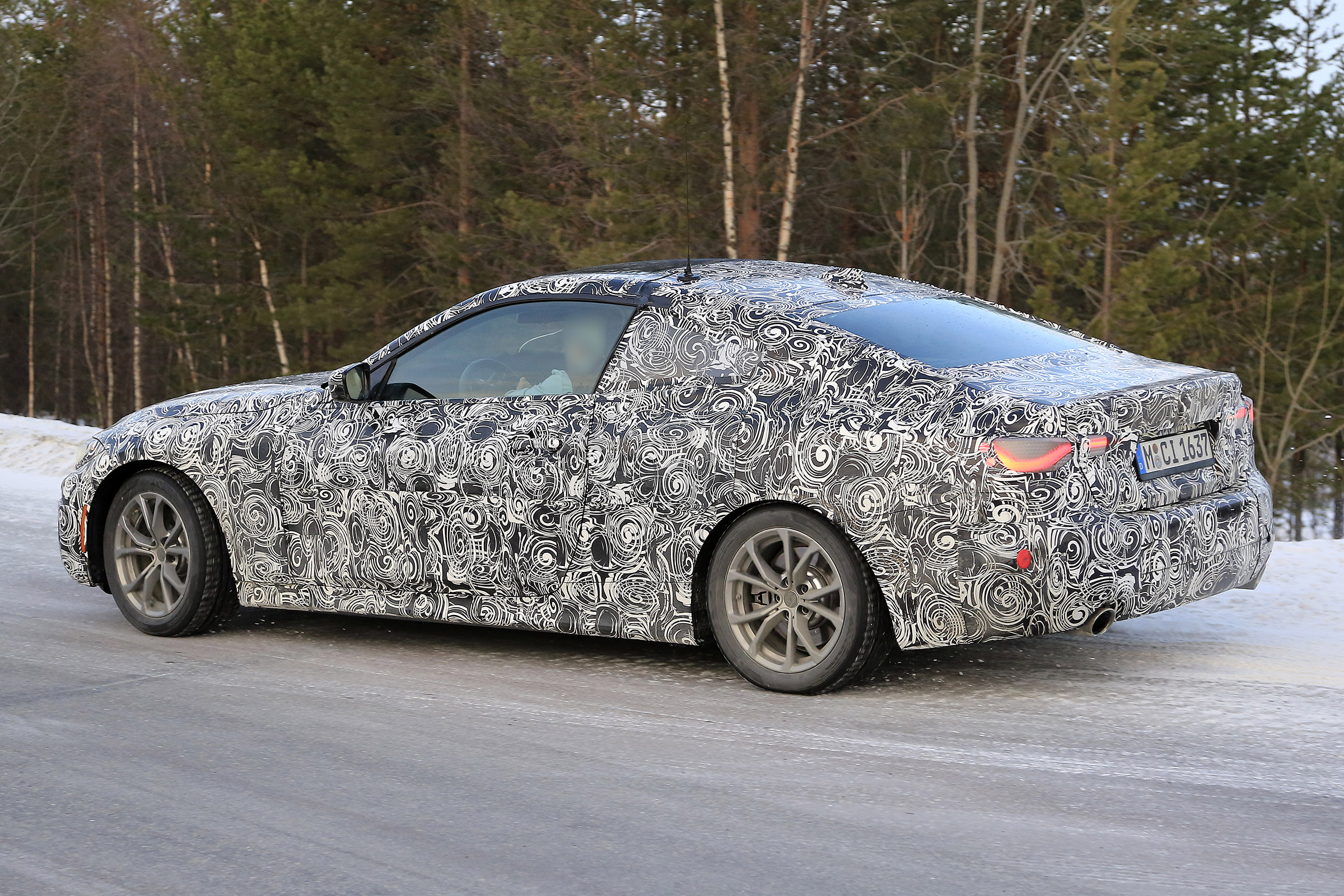 BMW 4 Series - spyshot 5