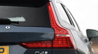 Volvo V60 - brake light