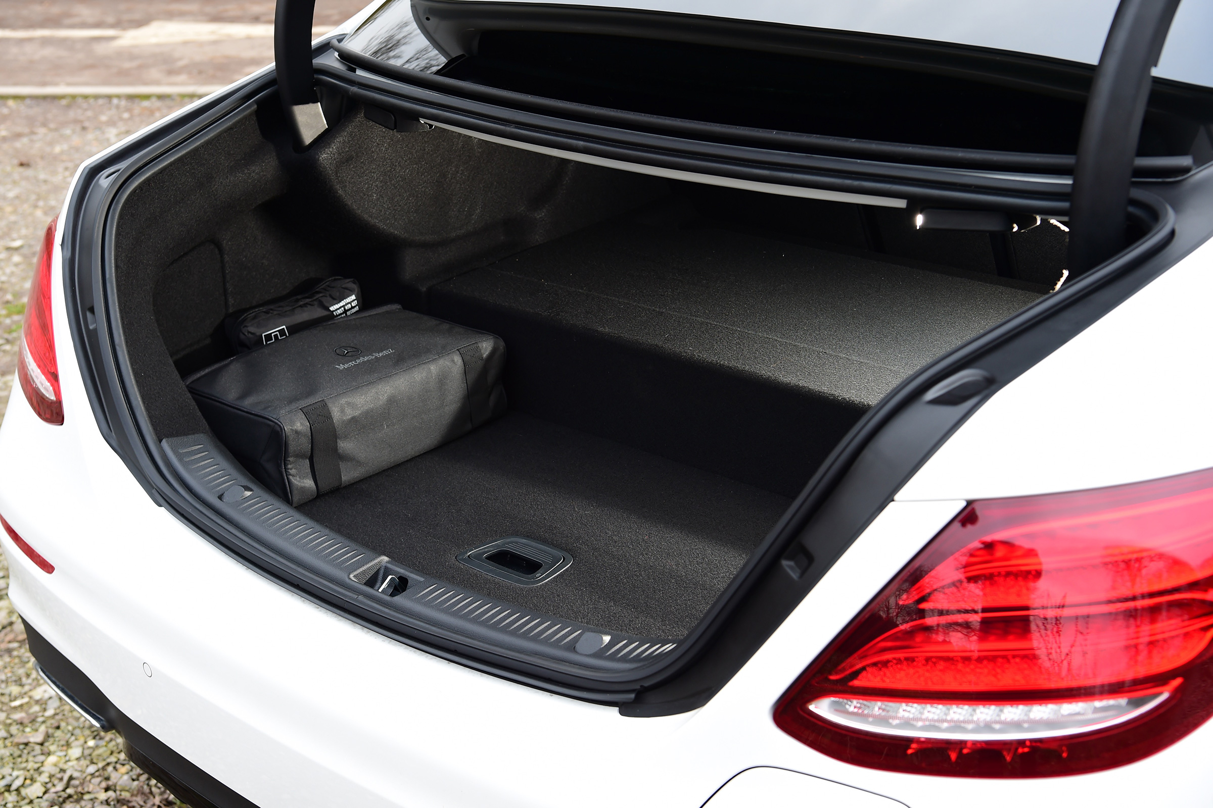 Mercedes E 300 de - long-term review - boot