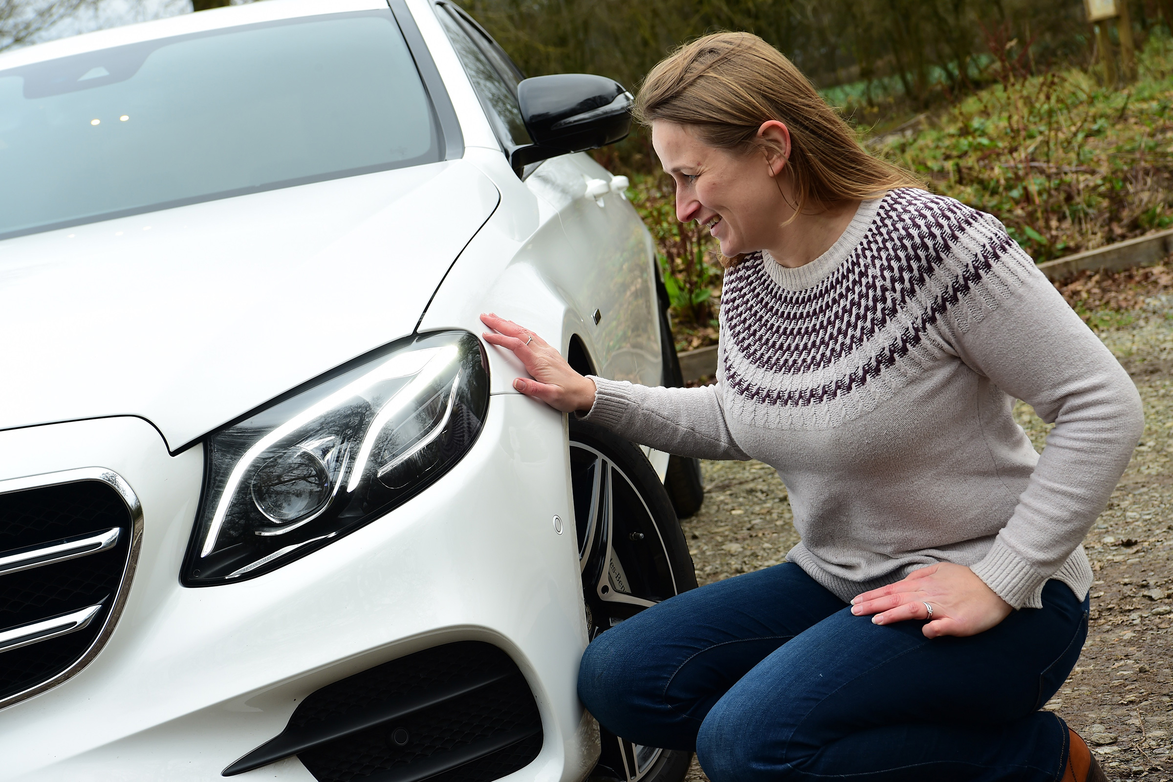 Mercedes E 300 de - long-term review - headlight