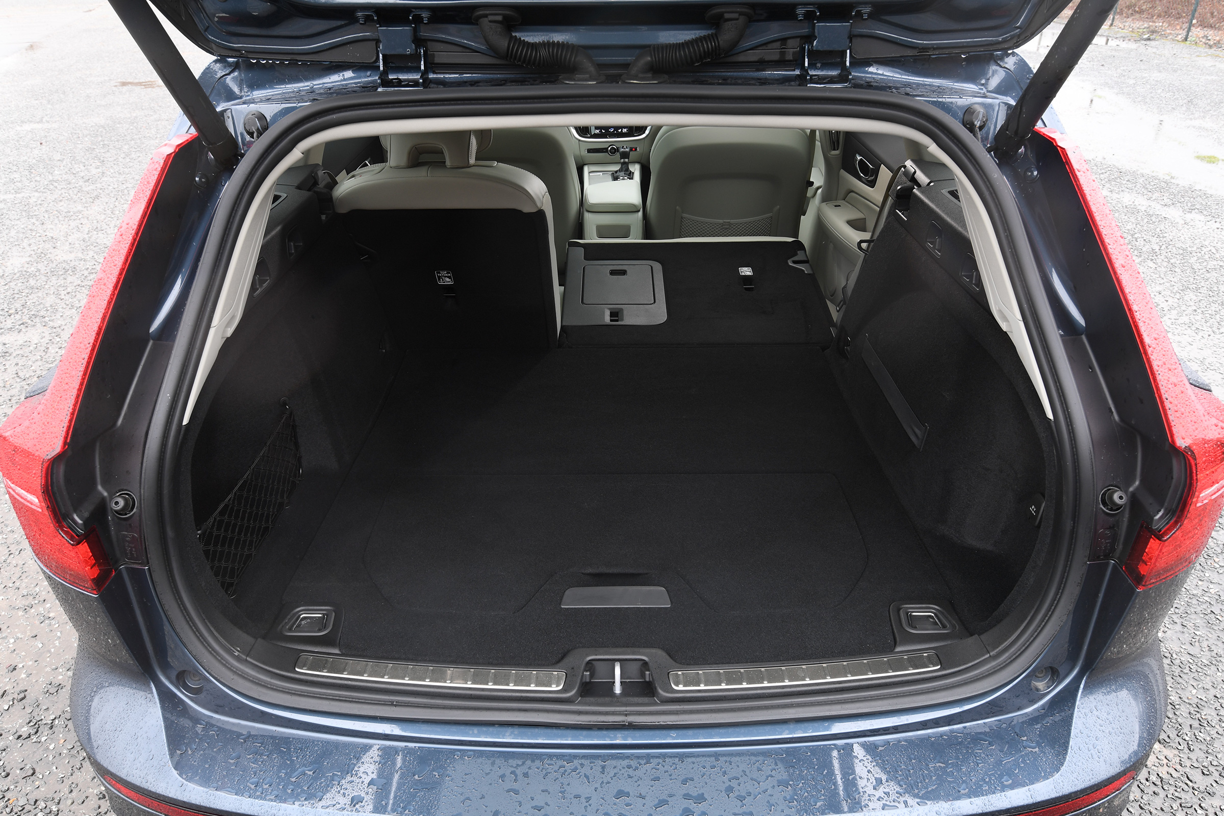Volvo V60 - boot