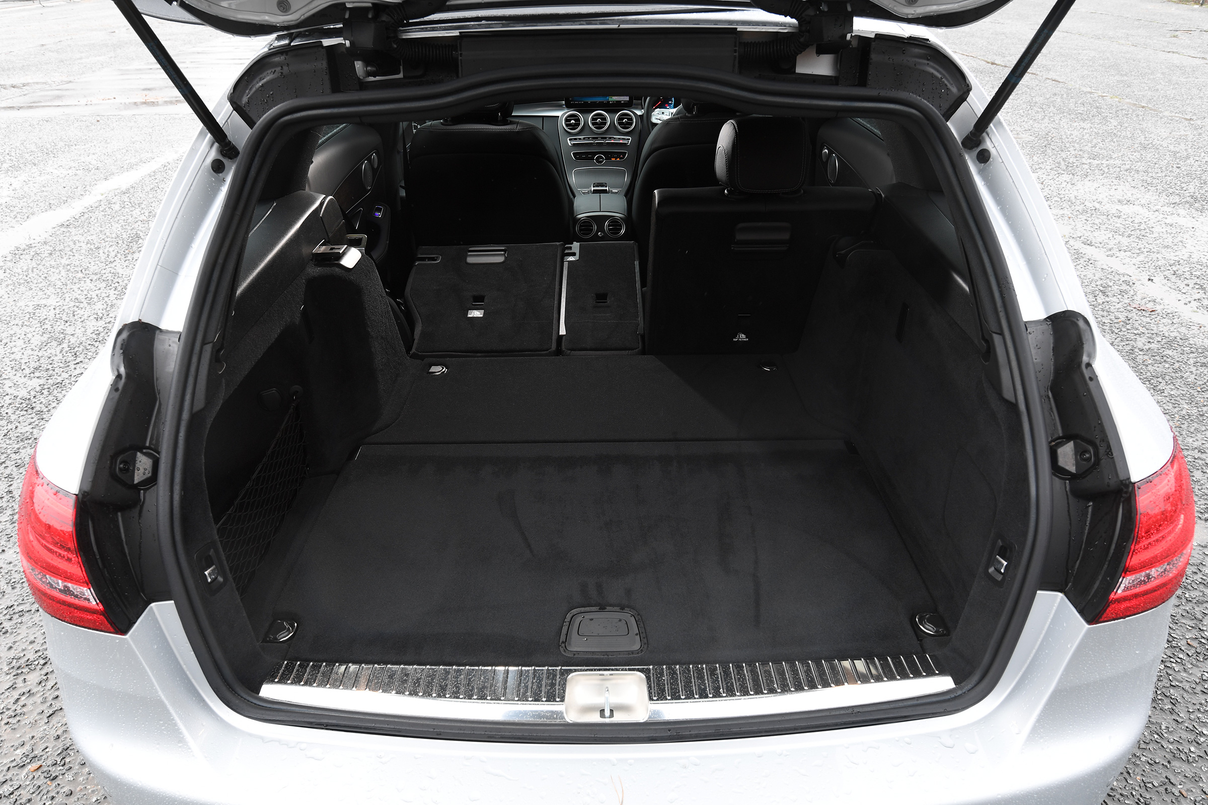 Mercedes C-Class Estate - boot