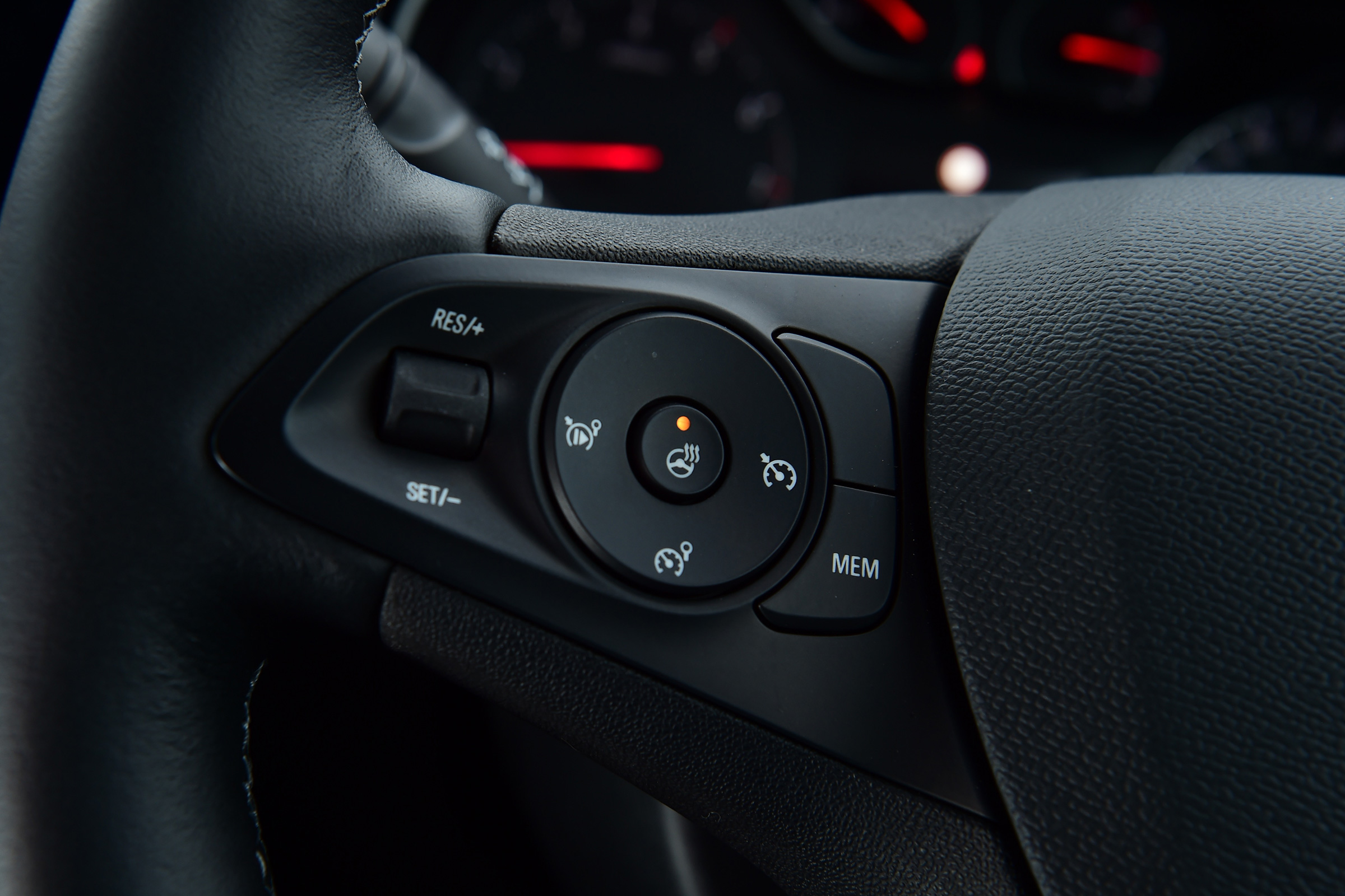 Vauxhall Corsa - steering wheel buttons