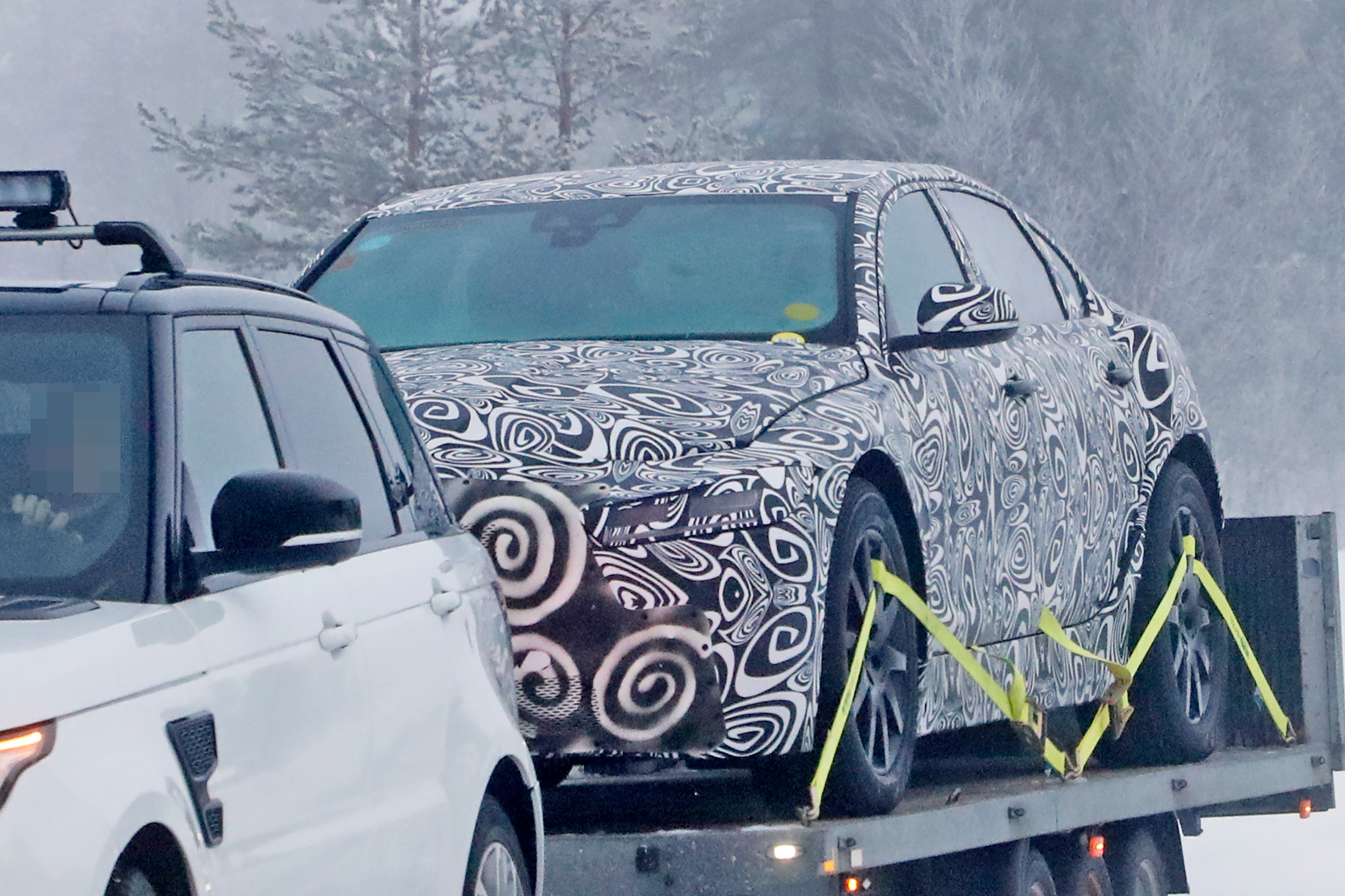 Jaguar XJ electric - spied - front 3/4 static