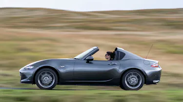Mazda MX-5 2020 - side