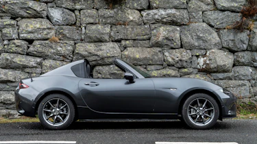 Mazda MX-5 2020 - side