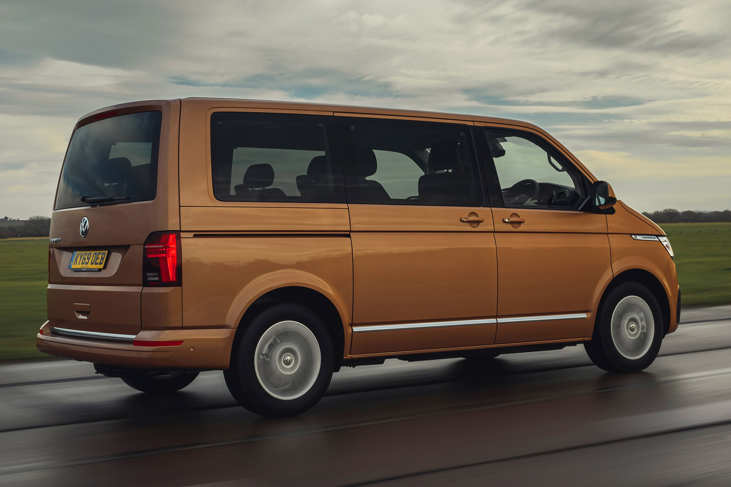 Volkswagen Caravelle - rear