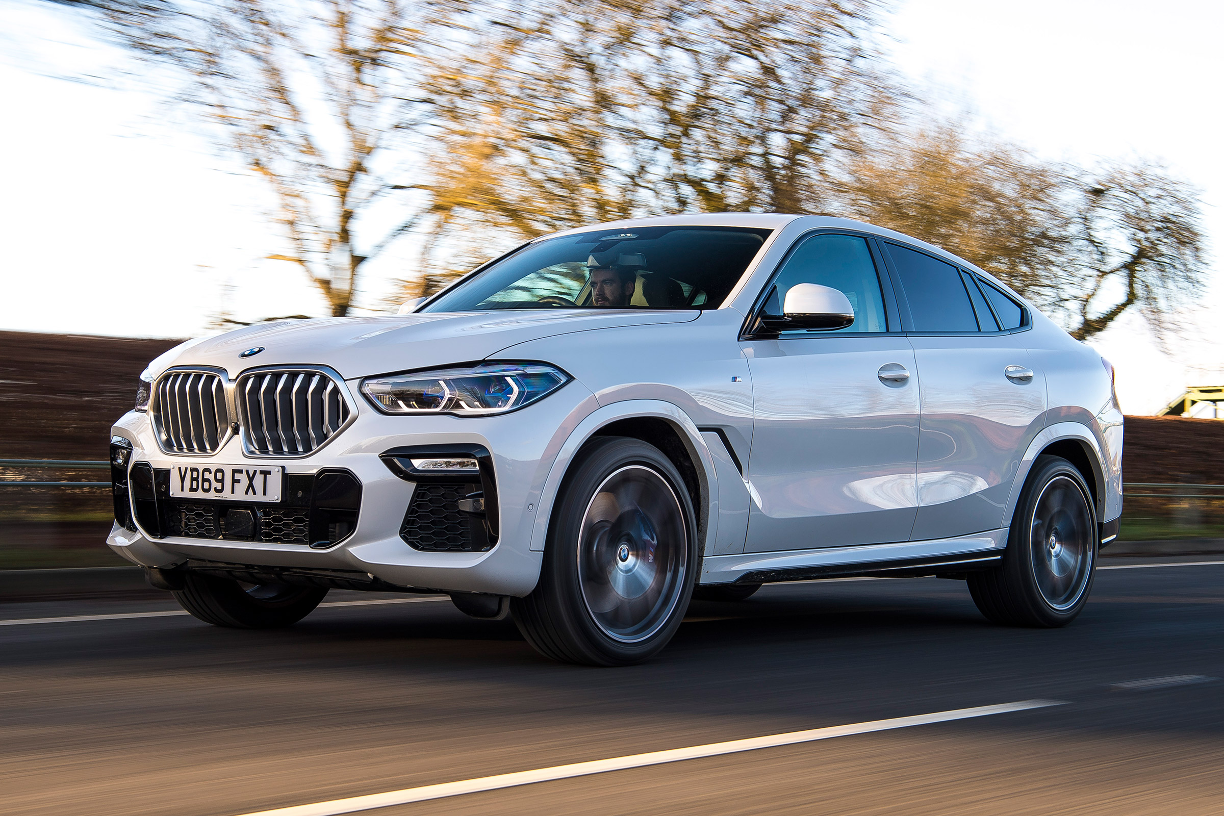 BMW X6 - front