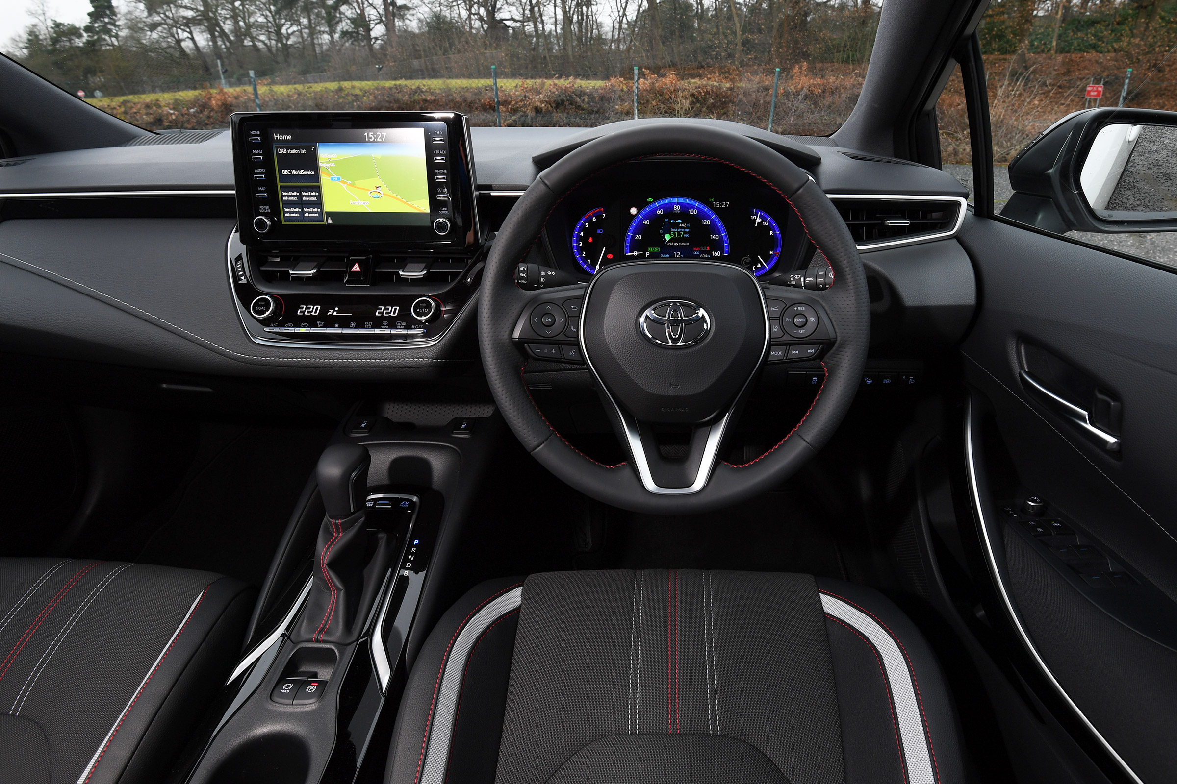 Toyota Corolla GR Sport - dash