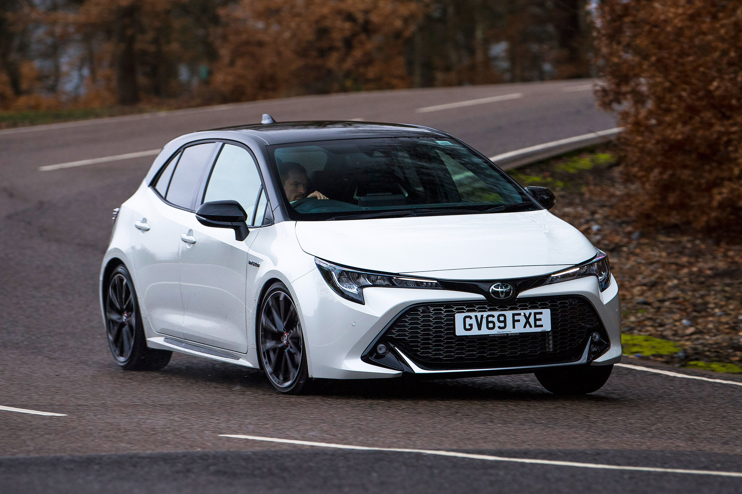Toyota Corolla GR Sport - front action
