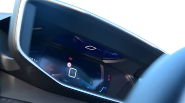 Peugeot 2008 - 3D display