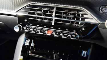 Peugeot 2008 - interior