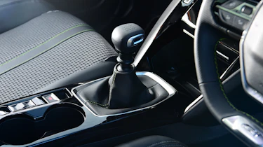 Peugeot 2008 - transmission