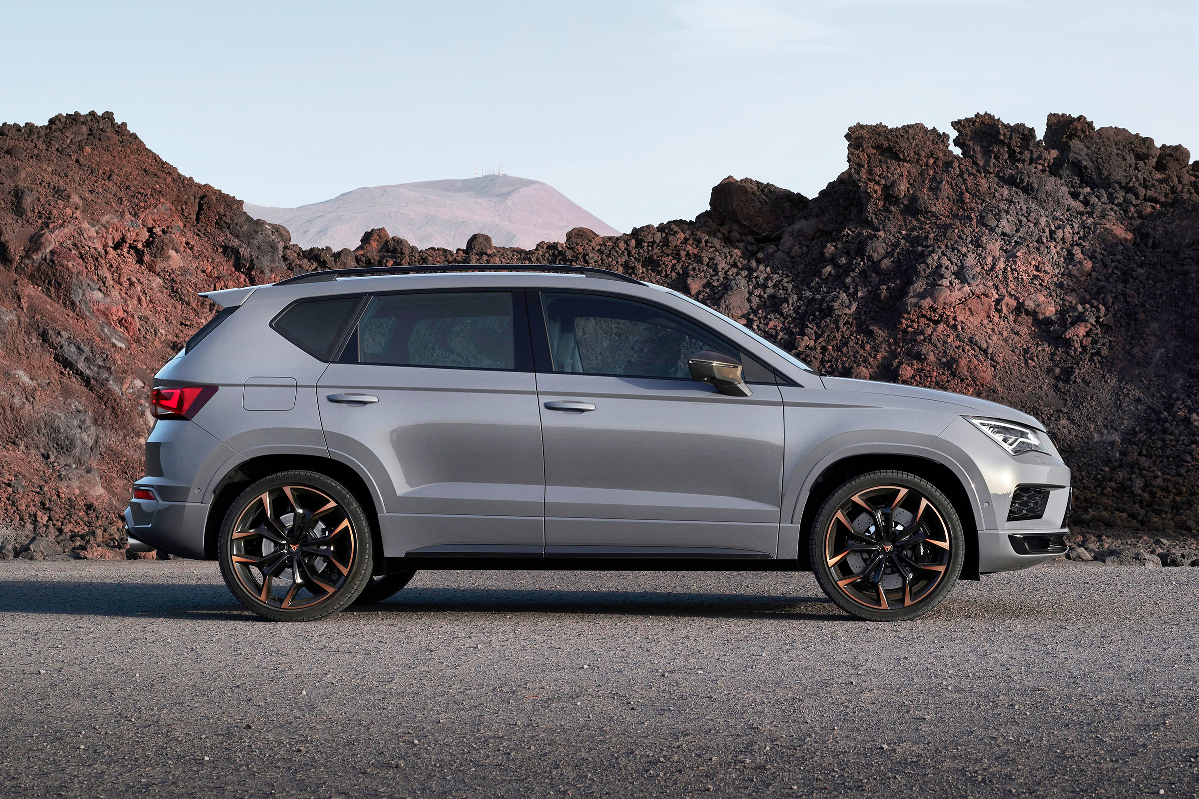 Cupra Ateca - side