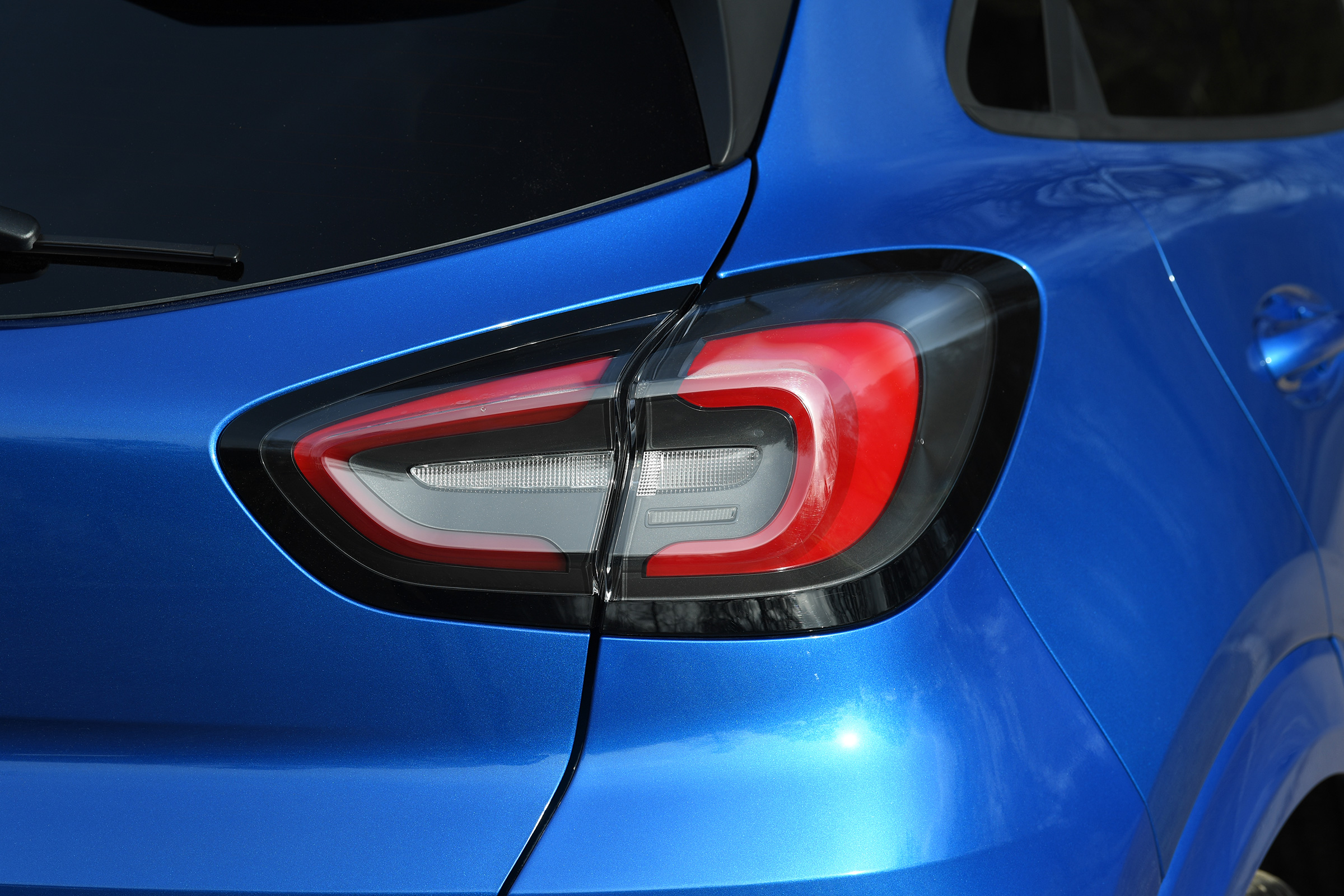 Ford Puma - rear light 