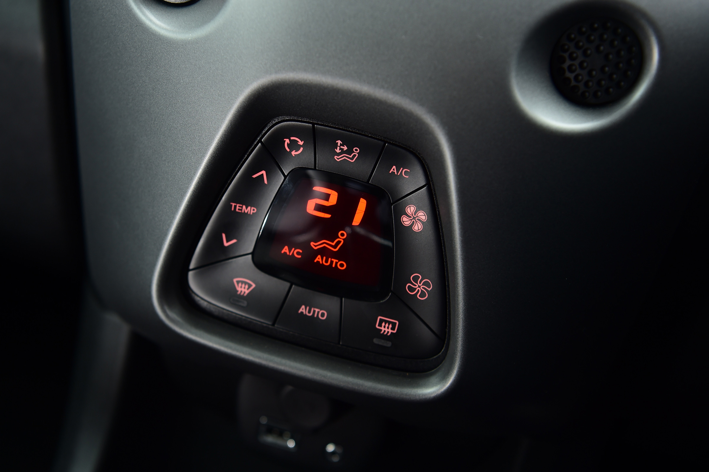 Toyota Aygo - interior