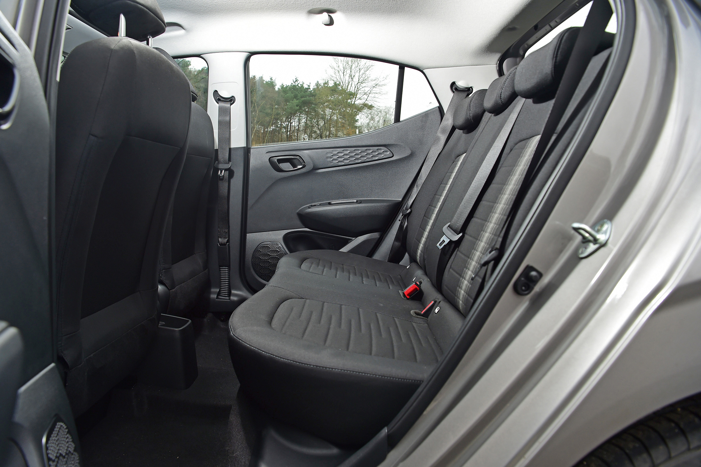 Hyundai i10 - rear seats