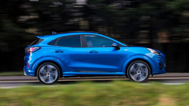 Ford Puma - side tracking