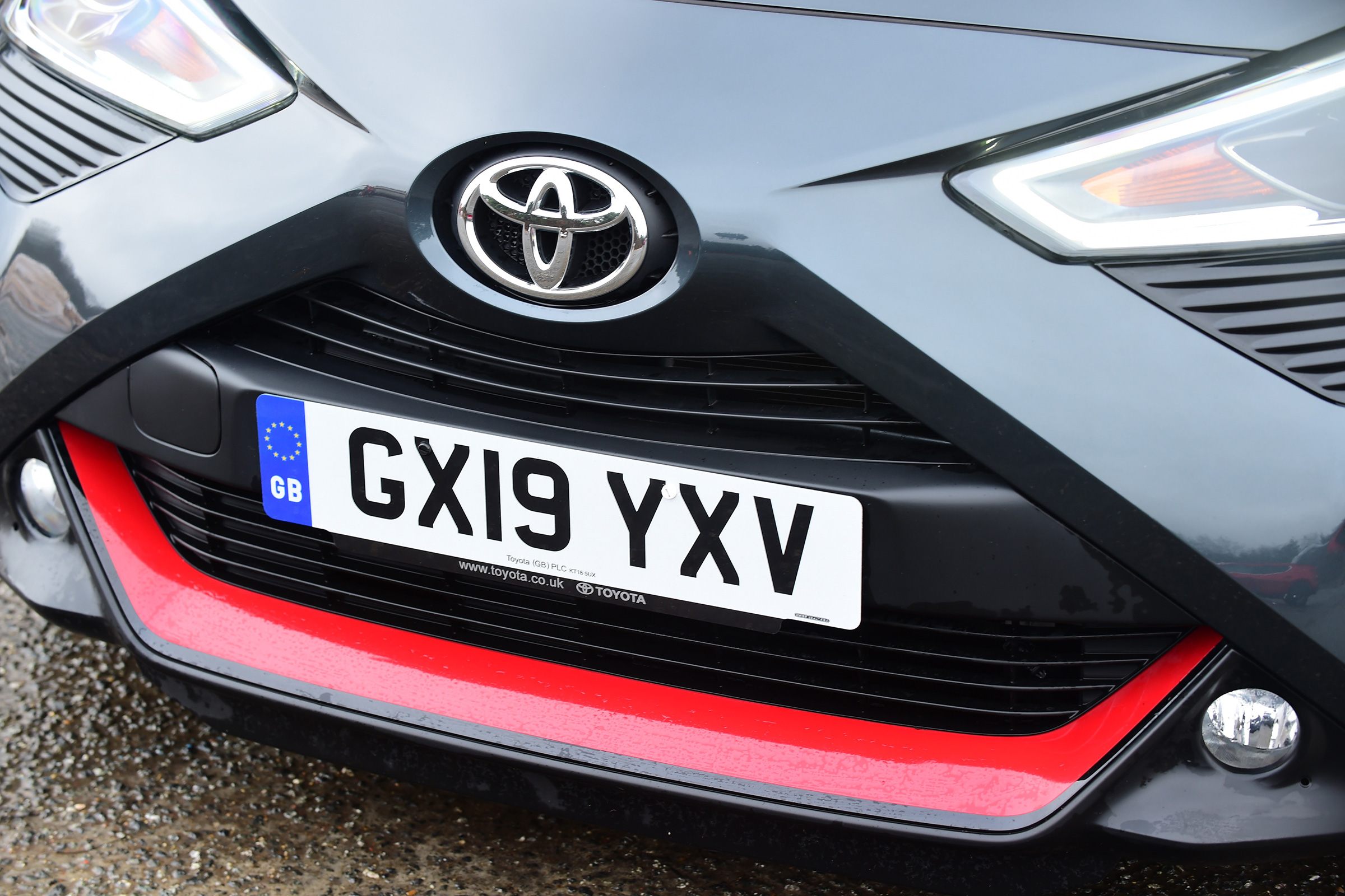 Toyota Aygo - front