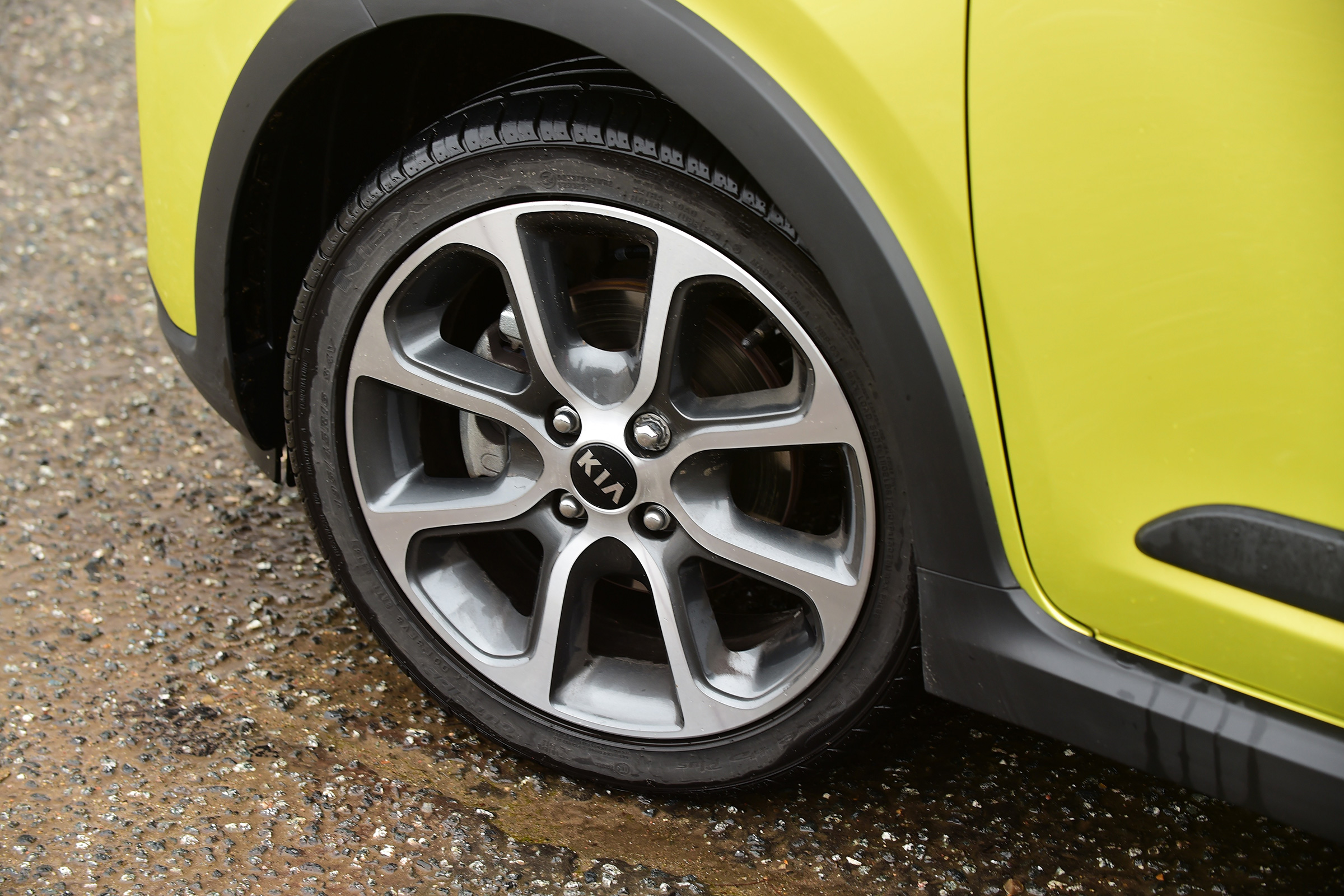 Kia Picanto - wheel