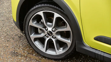 Kia Picanto - wheel