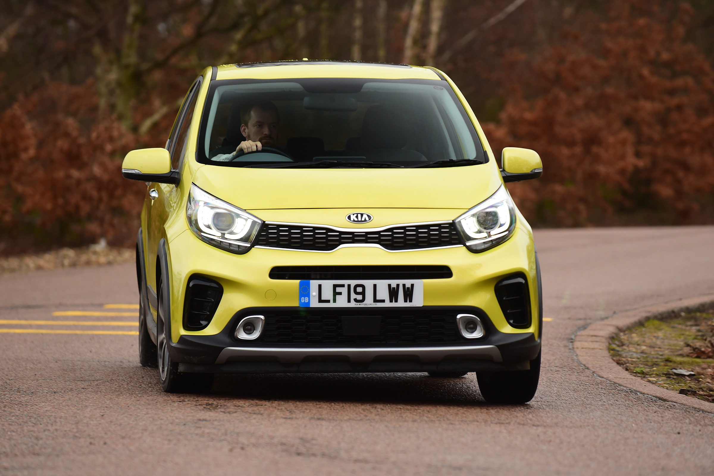 Kia Picanto - front cornering