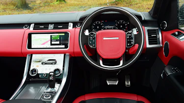 Range Rover HST - interior
