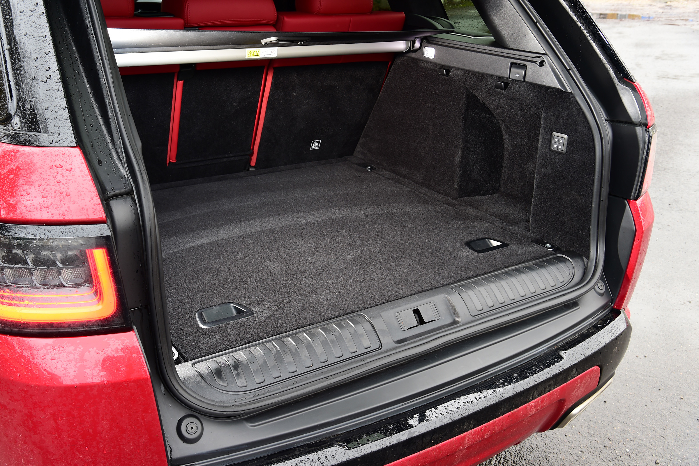 Range Rover HST - boot