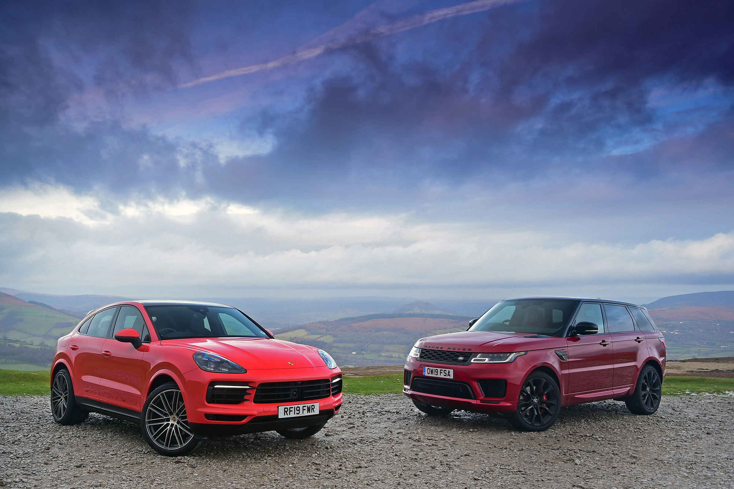 Porsche Cayenne Coupe vs Range Rover HST - twin test