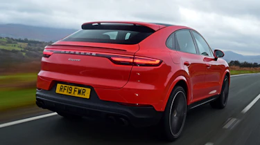 Porsche Cayenne Coupe - rear tracking