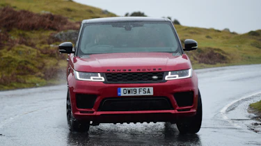 Range Rover HST - front cornering